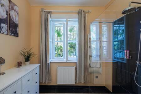 Charming Flat In The Center Lejlighed Budapest Eksteriør billede